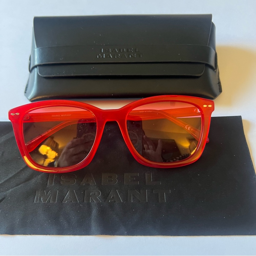 ISABEL MARANT Red Sunglasses Isabel Marant
IM 0010/S C9A/0X NEW WITH CASE